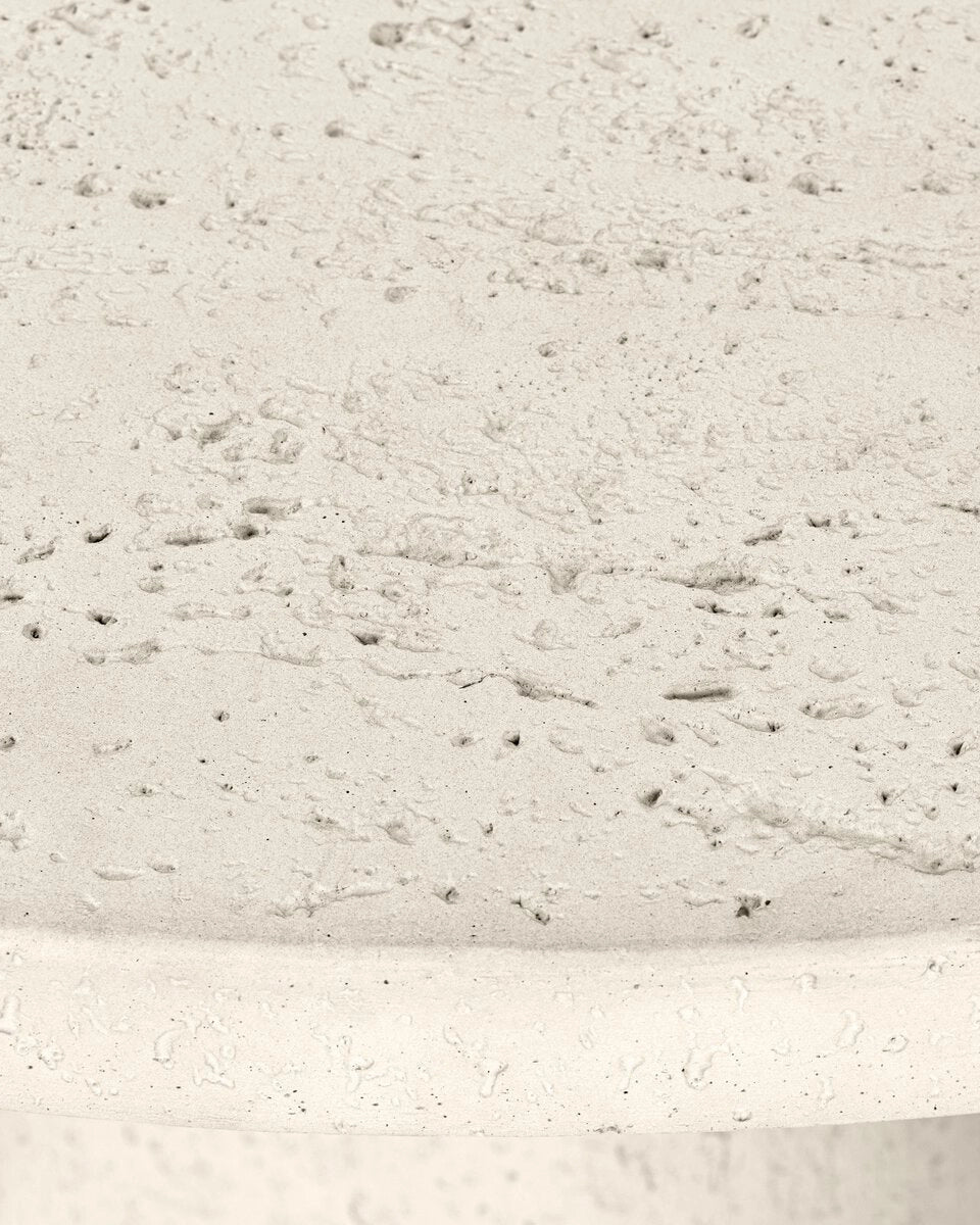 Coarse Ivory Concrete / 48" Diameter