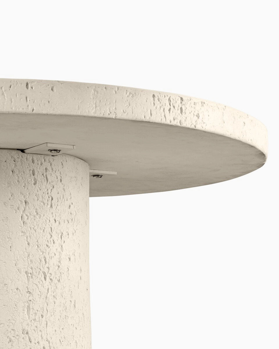 Coarse Ivory Concrete / Bar