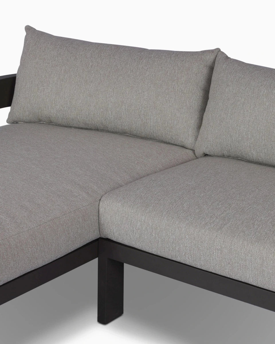 Concha Fog / Left Facing