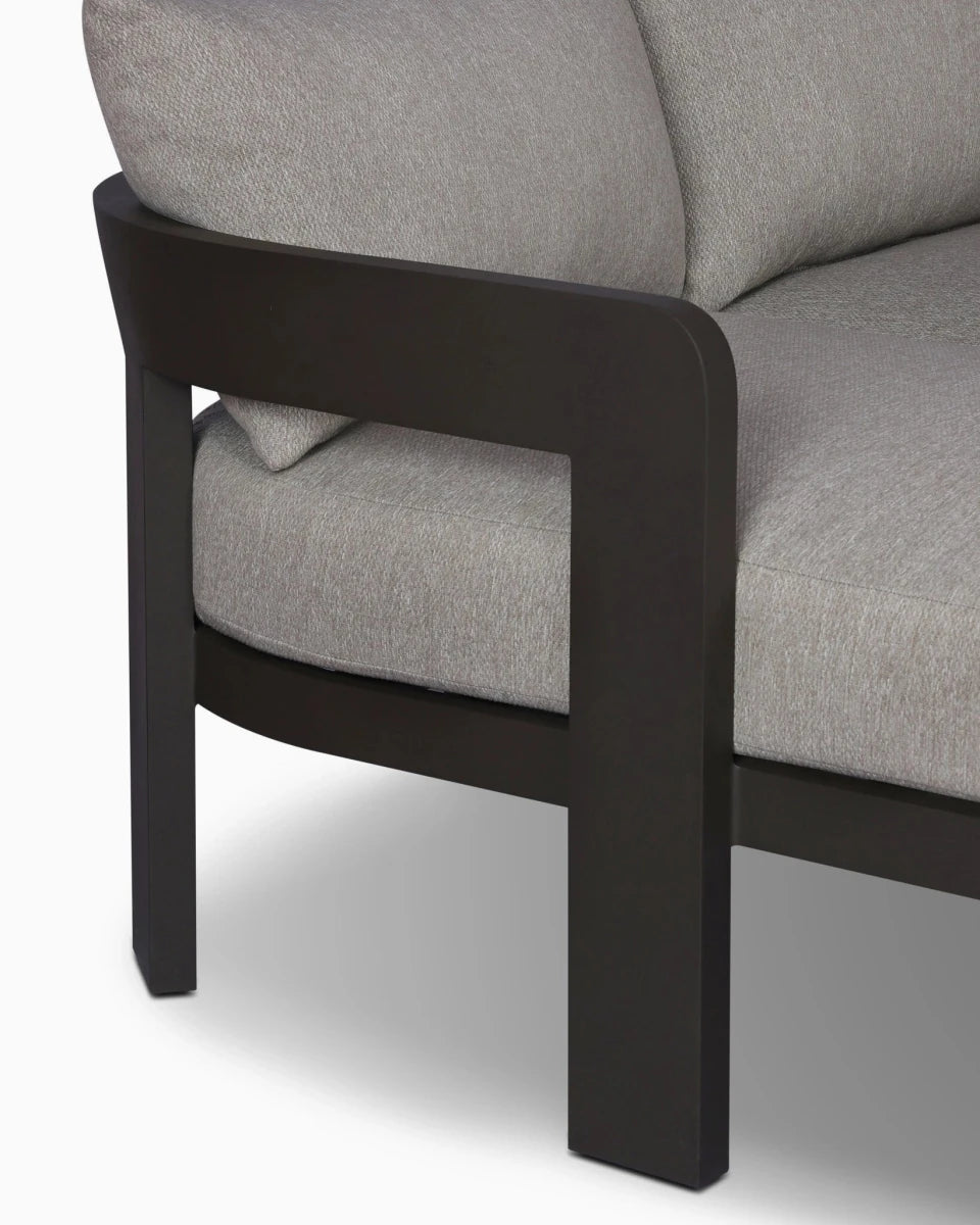 Concha Fog / Left Facing