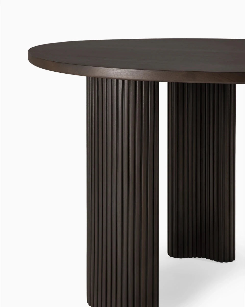 Mahogany Dark Brown / Medium (63")