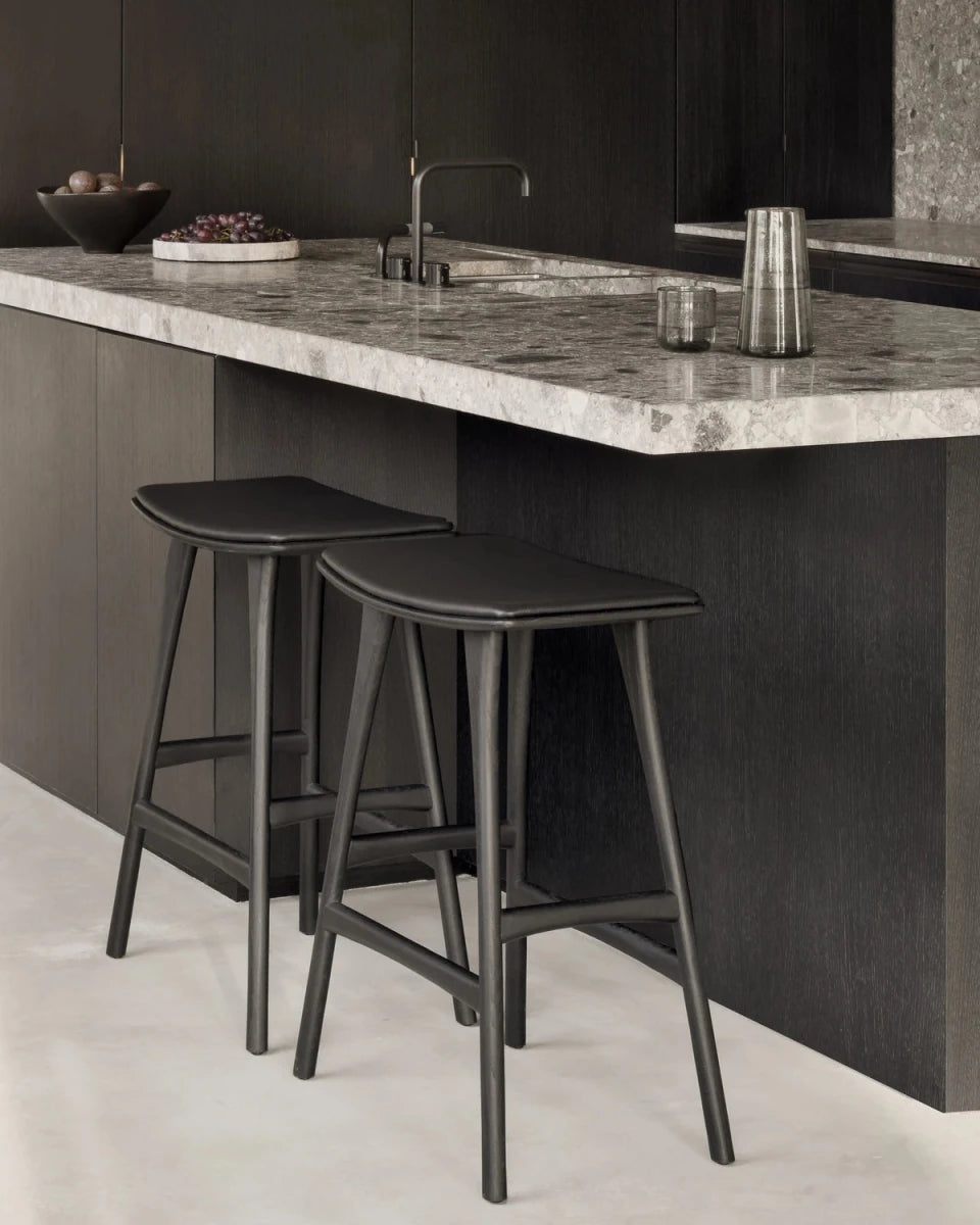 Black Oak / Black Leather / Counter Height (26")