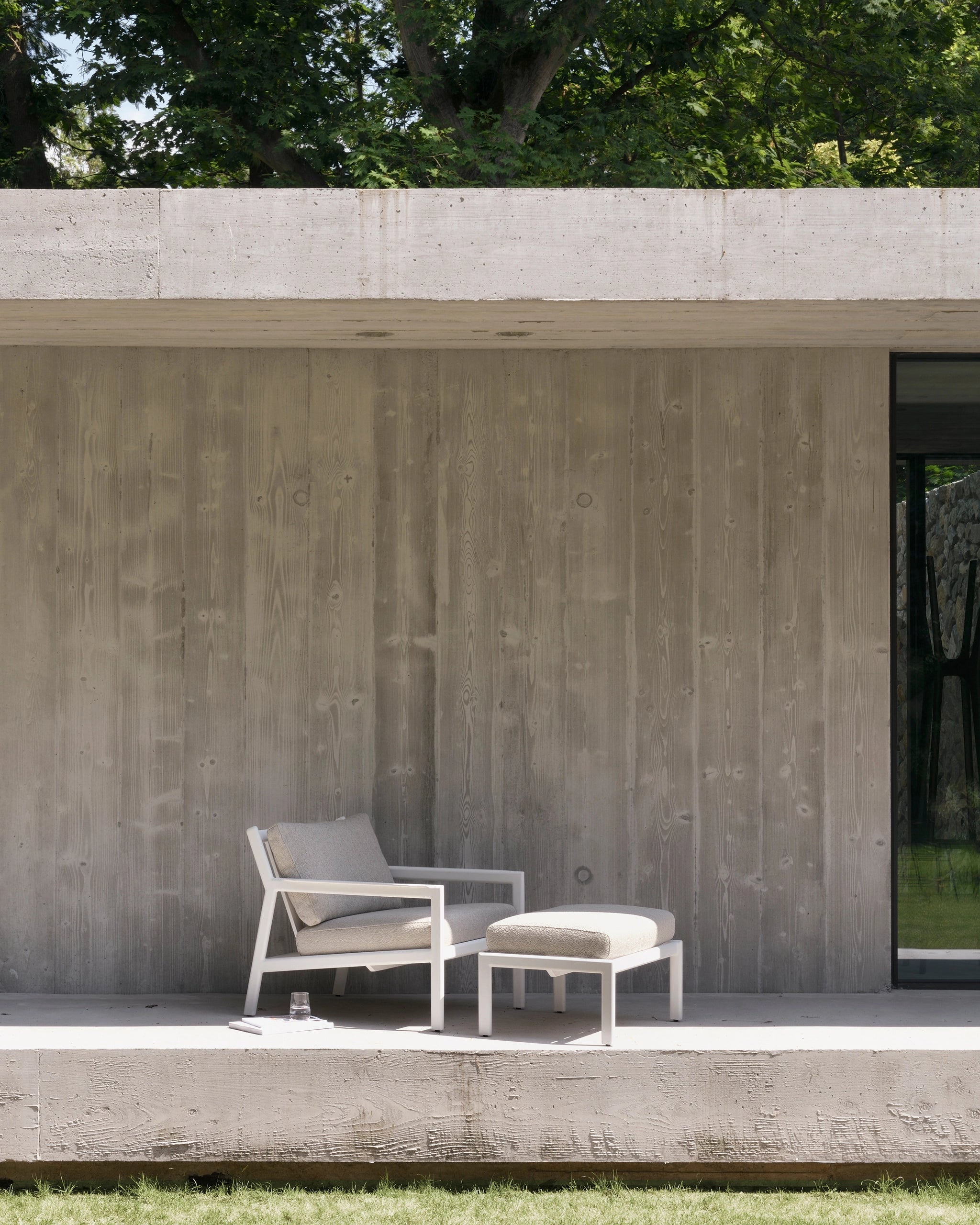 Aluminum White / Off White