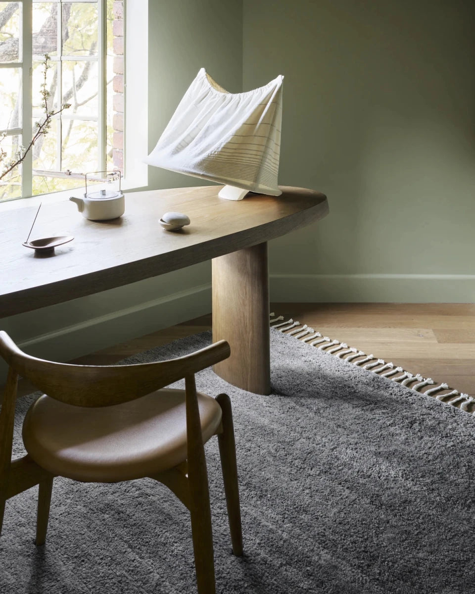 8'2" x 11'6" / Storm