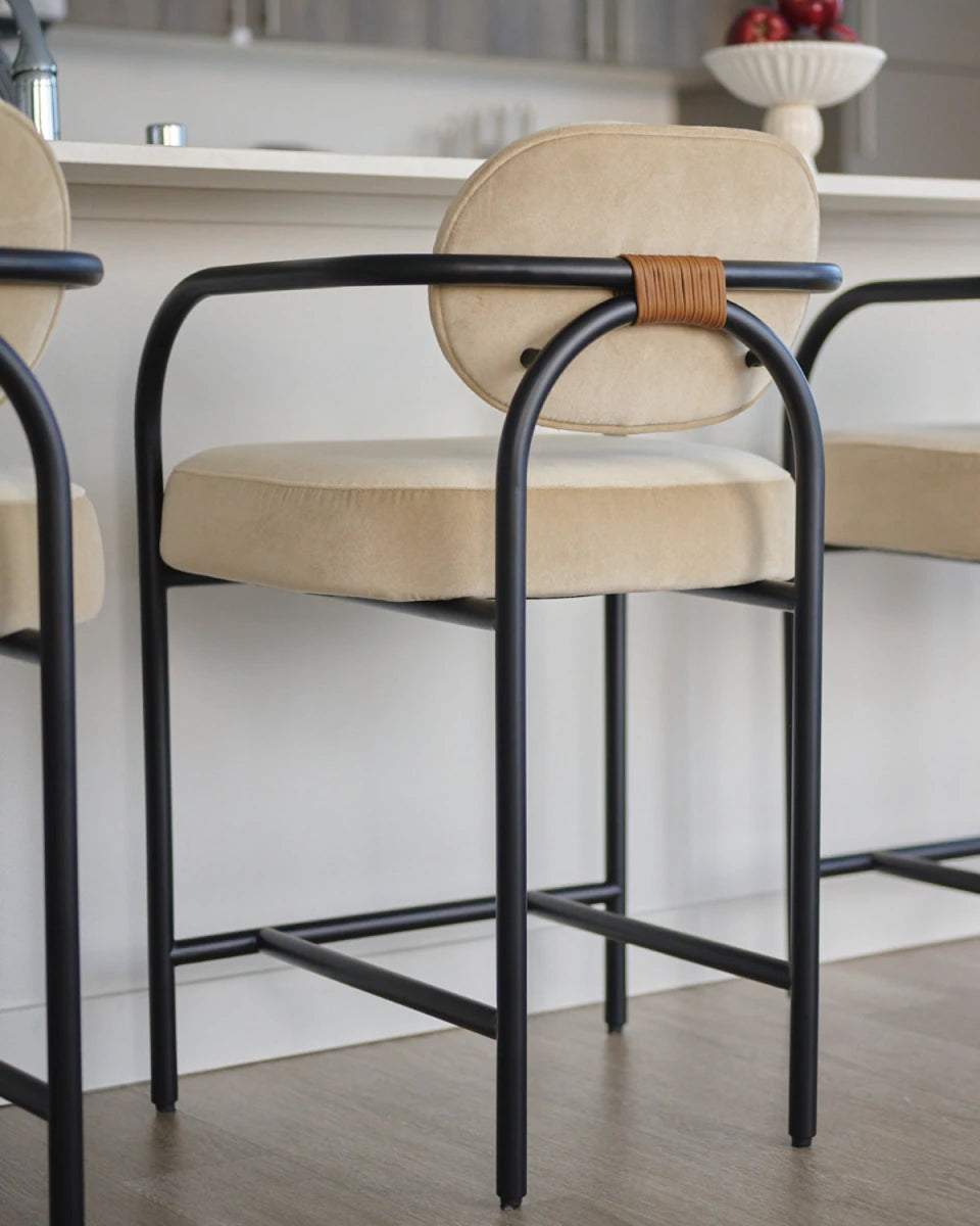 Oatmeal Velvet / Counter (25" Height)
