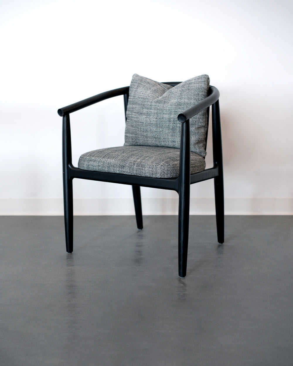 Noir Basketweave / Black Leather / Ebony