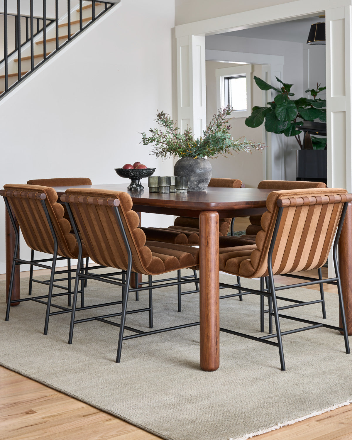 Walnut / 78" x 42" | Seats 6