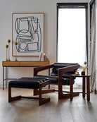 Walnut Frame / Black Leather