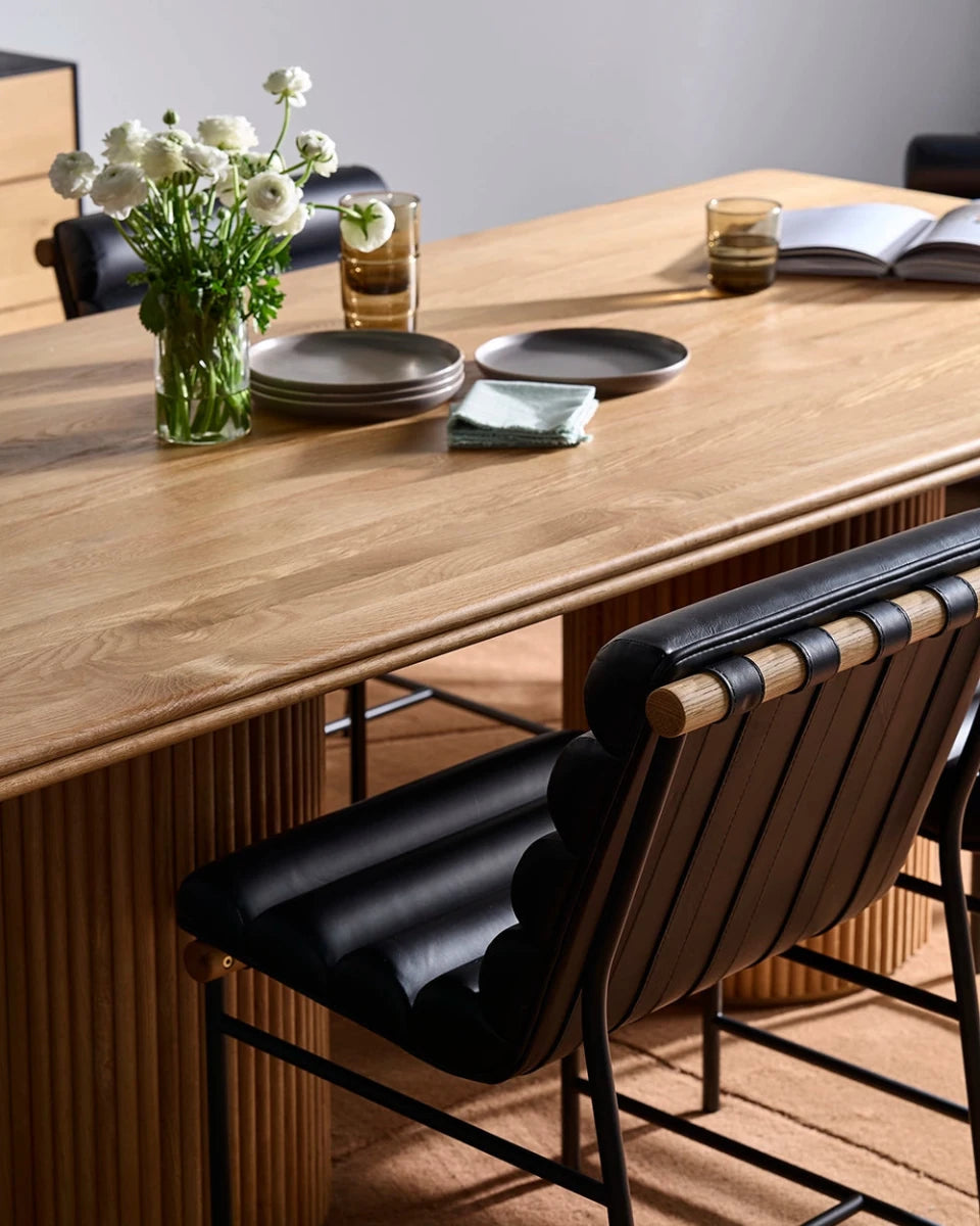 White Oak / 84" length | Seats 8