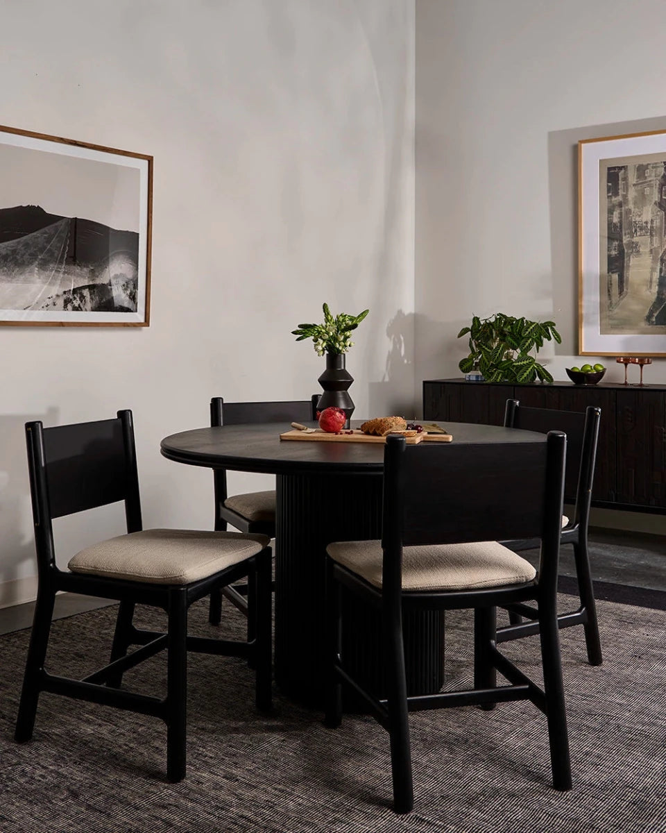 Ebony / 48" round | Seats 4