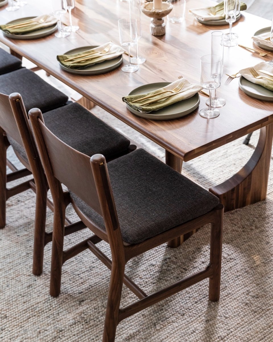 Walnut / 96" length | Seats 8