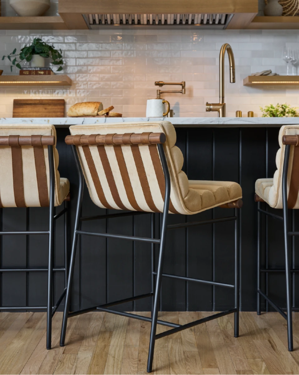 Caramel Velvet / Walnut / Counter (24" Height)