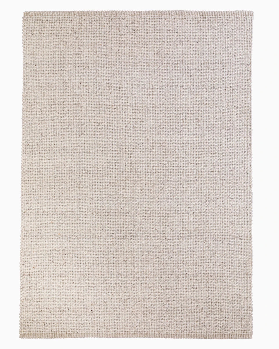 9'10" x 13'2" / Alabaster