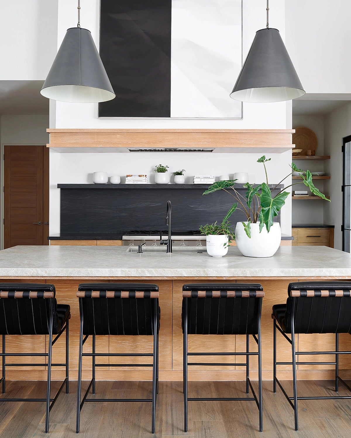 Black Leather / Walnut / Counter (24&quot; Height)