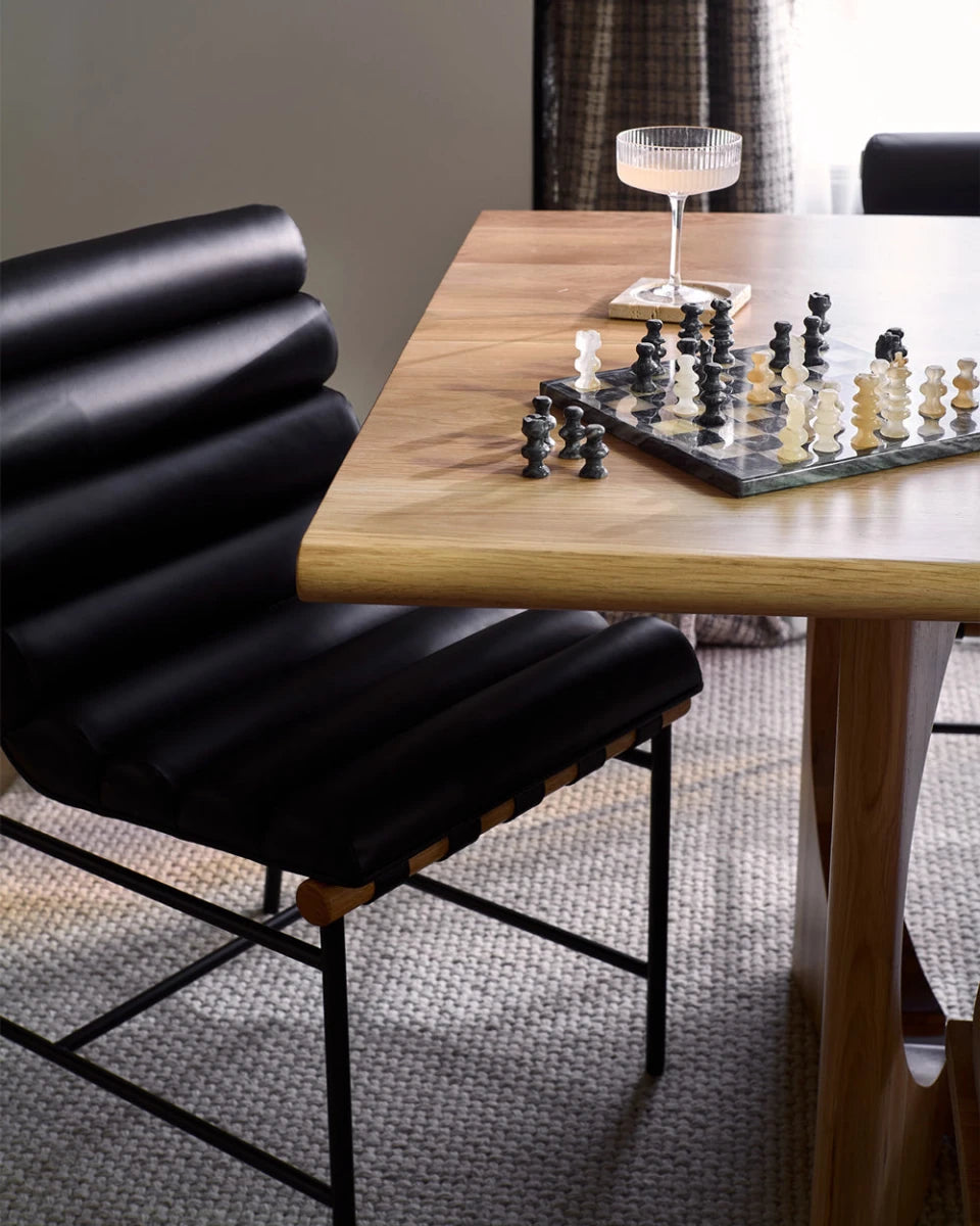 White Oak / 84" length | Seats 6