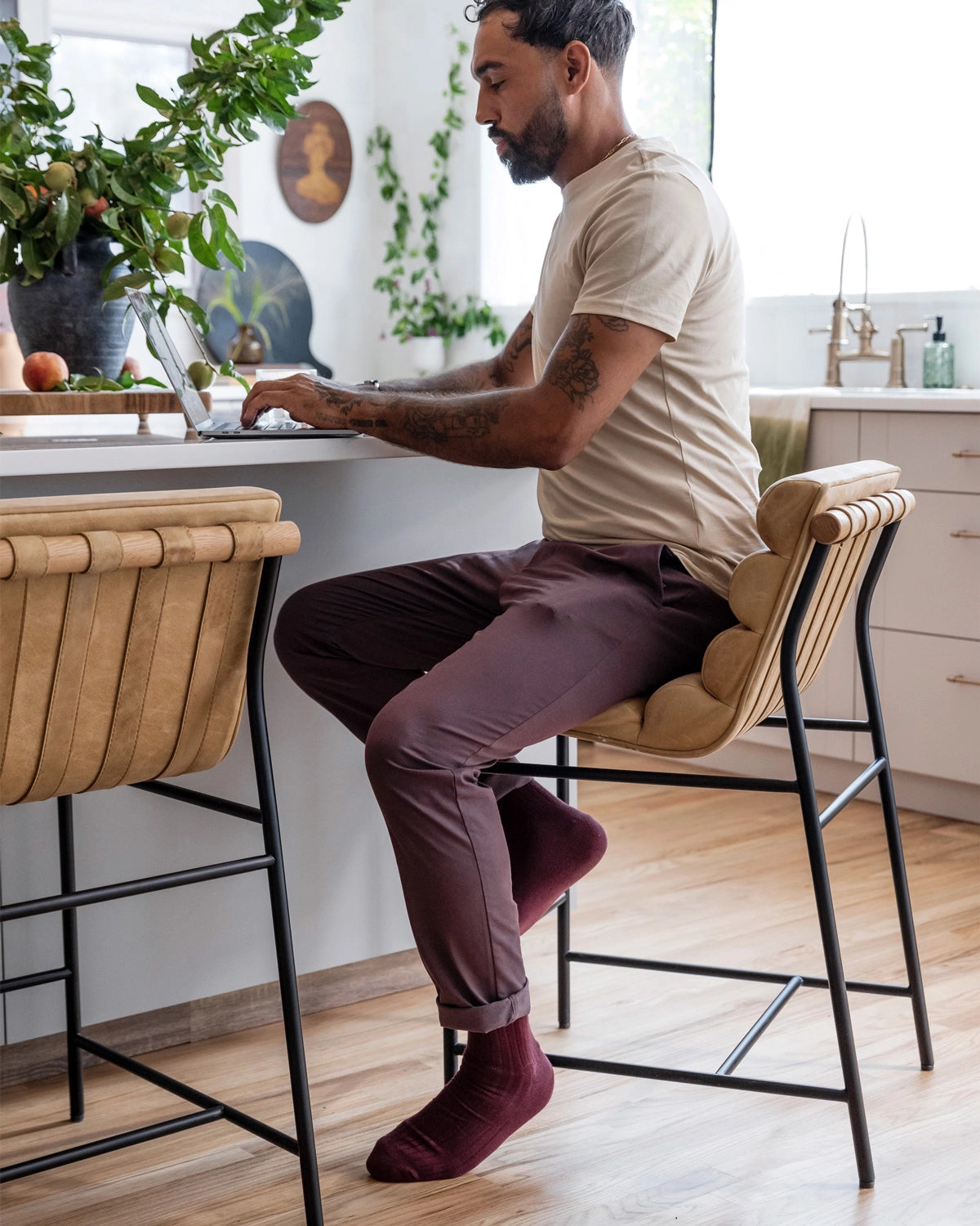Sunflower Leather / White Oak / Counter (24&quot; Height)