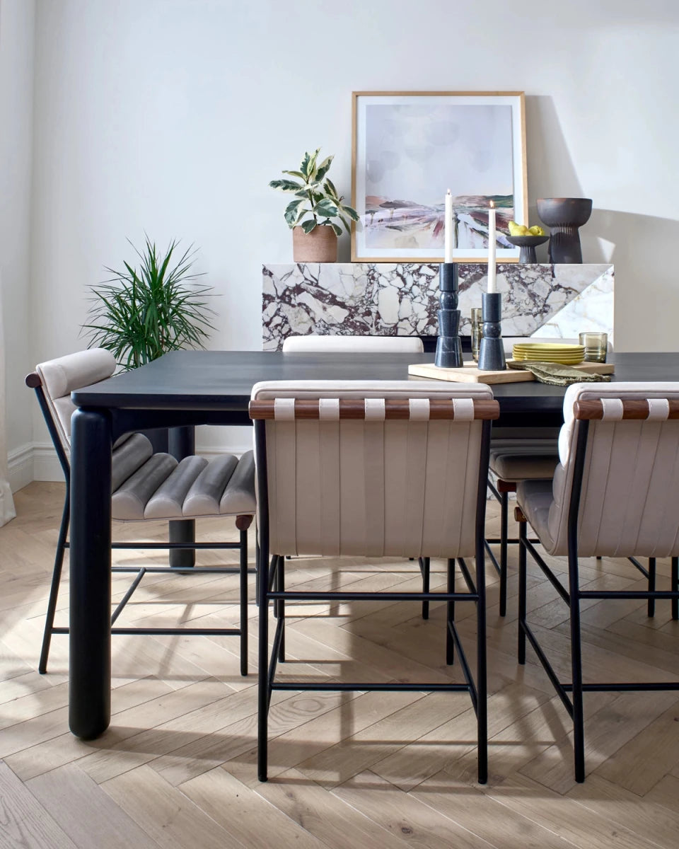 Pearl Leather / Walnut