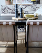 Pearl Leather / Walnut